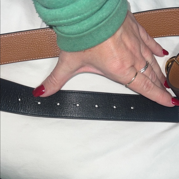 Tory Burch Black Belt with Gold Emblem - Picture 7 of 12